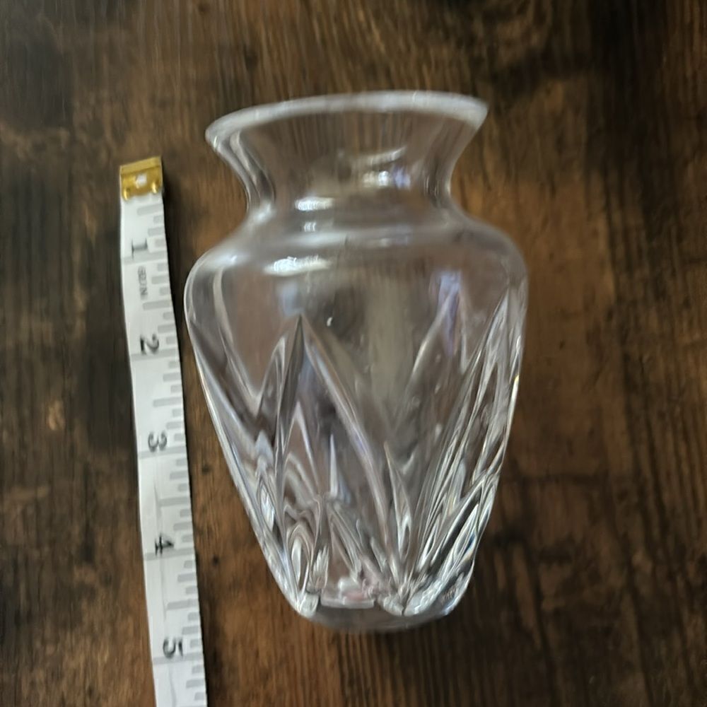 Attendants Collection
by WATERFORD CRYSTAL Mini 4” Flower Vase - Picture 3 of 3